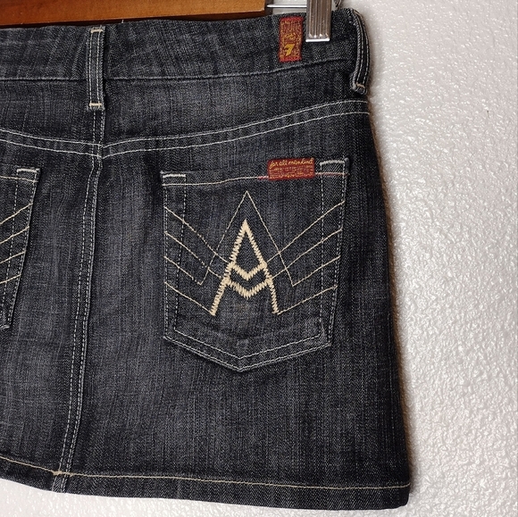 7 For All Mankind "A" Pocket Women's Cotton Blend Black Denim Mini Skirt Size 26 - Picture 6 of 13